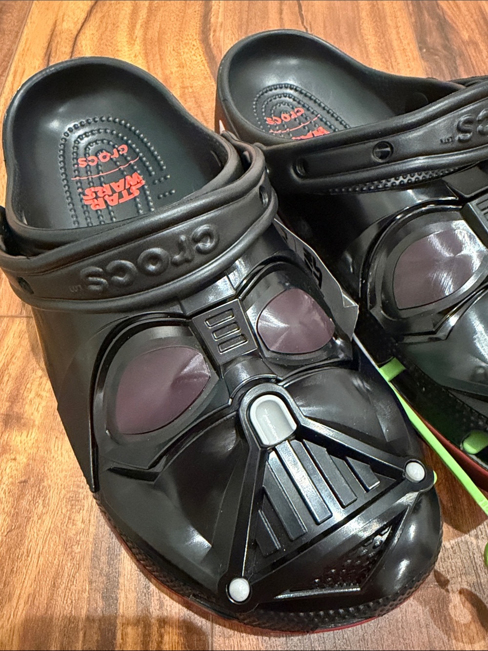 🏷️ New Crocs Star Wars Darth Vader black size 8 10